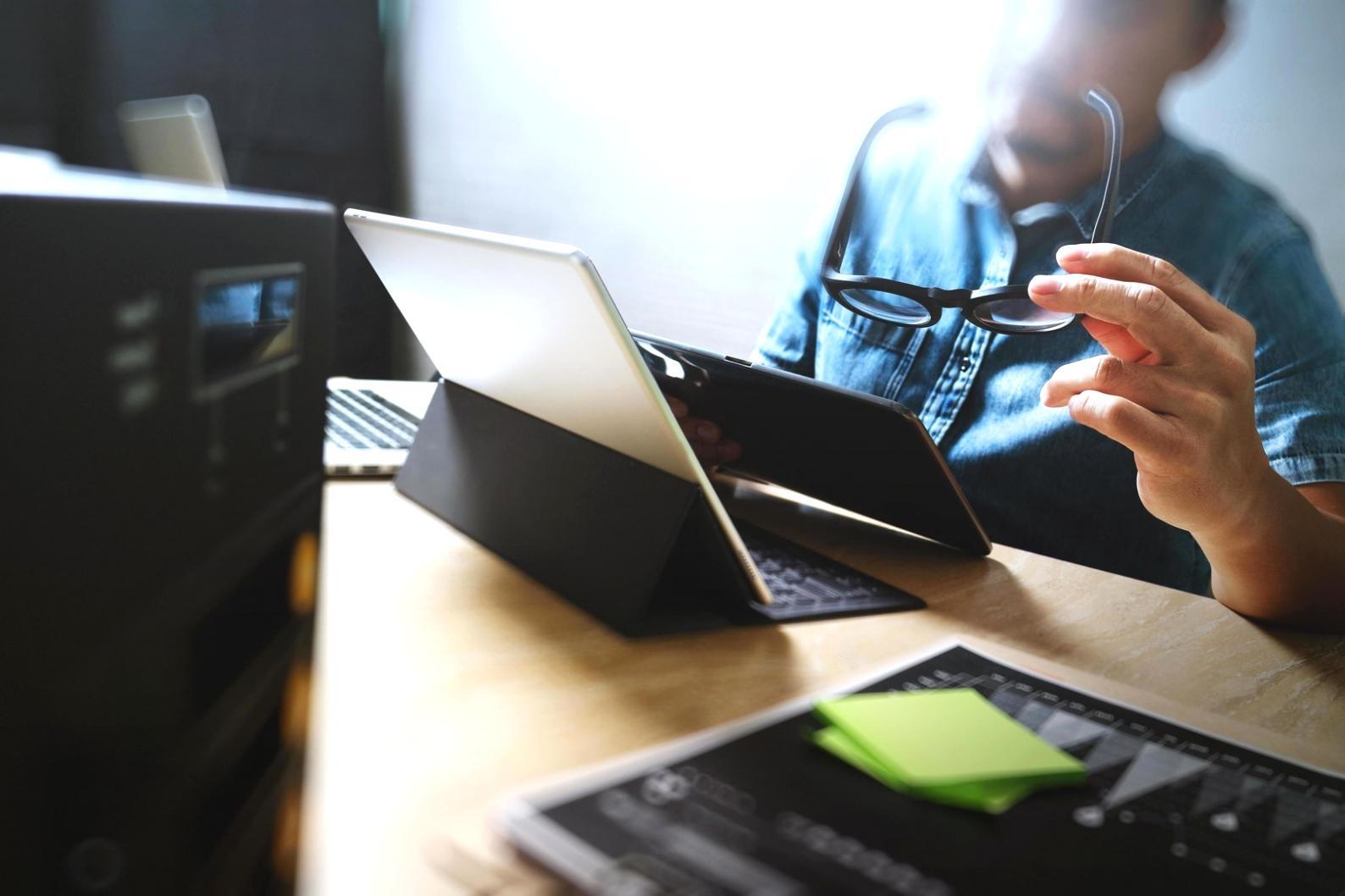 Strukturierter Lernansatz mit praktischen Übungen